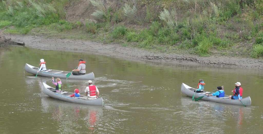 How To Pick Blog Categories and Tags | Canoeing During Kids Camp | www.b-seenontop.com